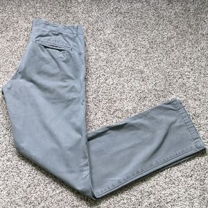 Men's Gap straight fit khakis
